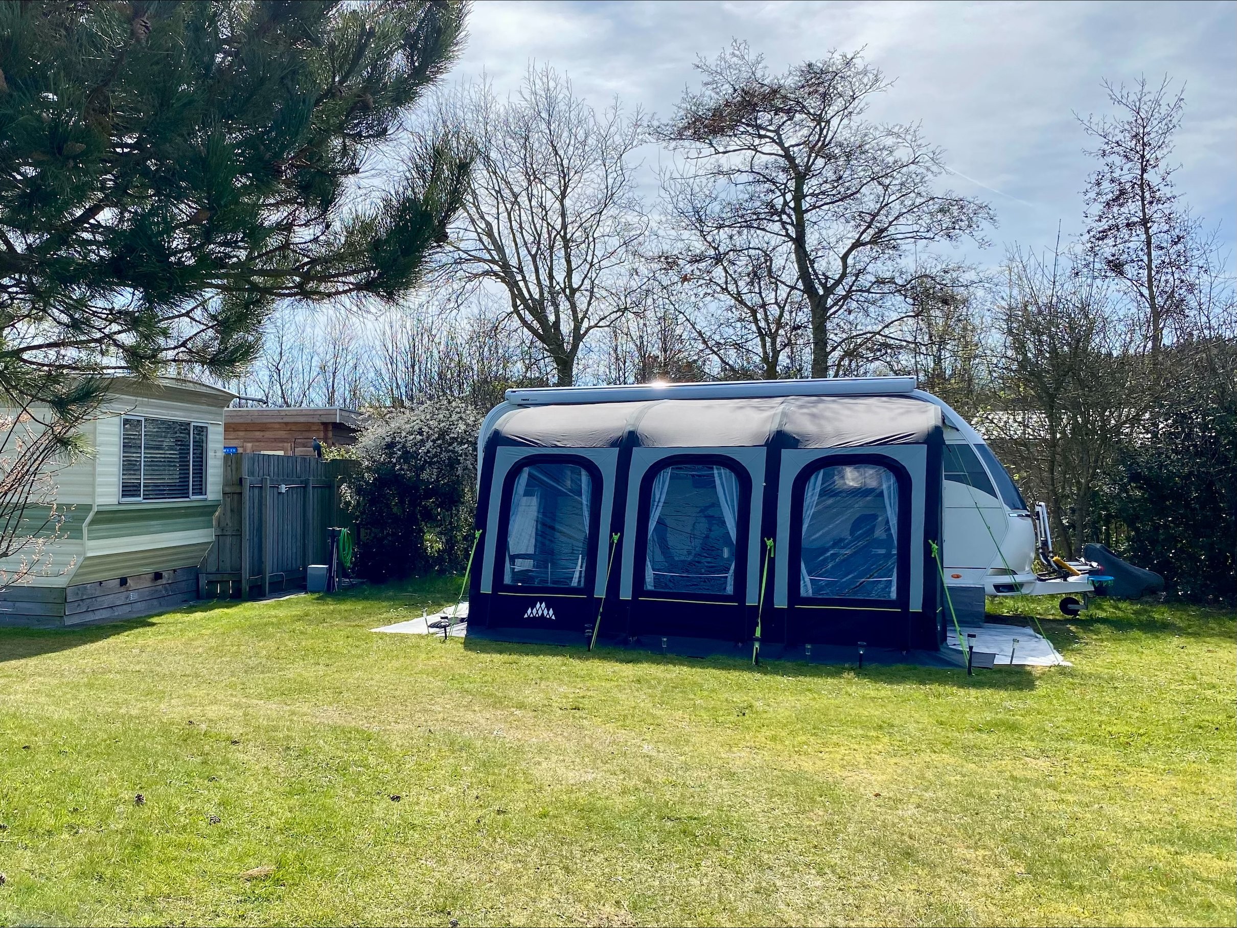 Caravan seizoenplaats