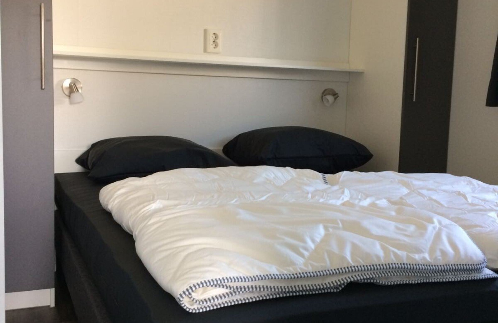 Hoofdslaapkamer beachlodge camping tempelhof